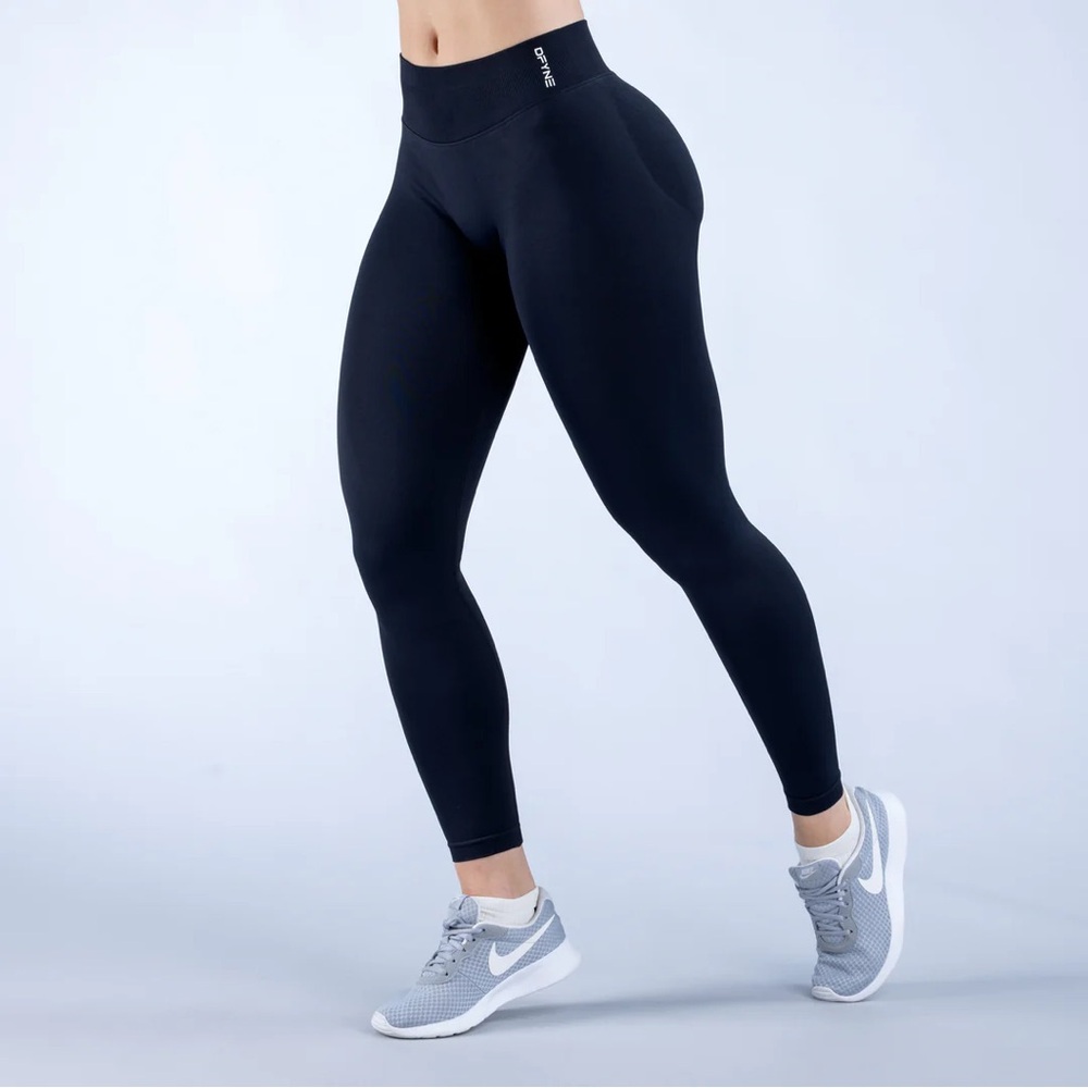 Dfyne Women's Black Impact Leggings